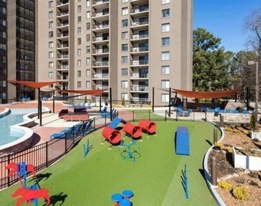 3833 Peachtree Road Ne - Photo Thumbnail 21