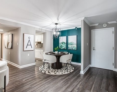 3833 Peachtree Road Ne - Photo Thumbnail 3