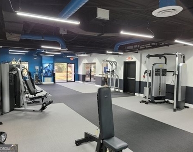 3833 Peachtree Road Ne - Photo Thumbnail 17