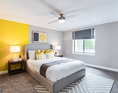 3833 Peachtree Road Ne - Photo Thumbnail 9