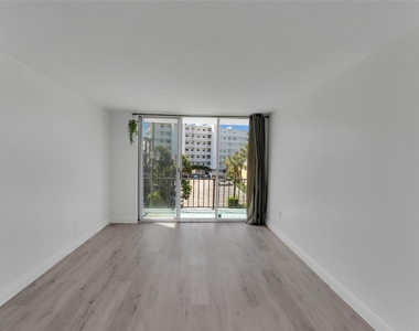 301 Croton Avenue - Photo Thumbnail 24