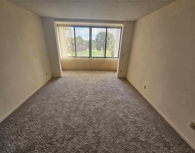 4770 Fountains Drive S - Photo Thumbnail 8