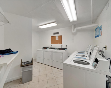 1100 Saint Charles Place - Photo Thumbnail 36