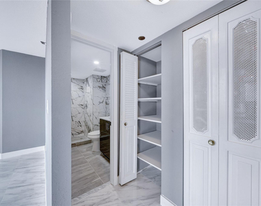 1100 Saint Charles Place - Photo Thumbnail 26