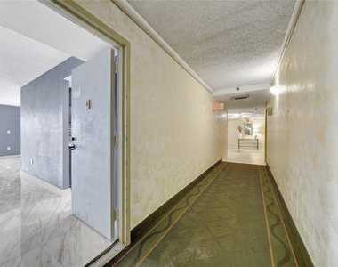 1100 Saint Charles Place - Photo Thumbnail 34