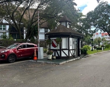 3720 Inverrary Drive - Photo Thumbnail 24