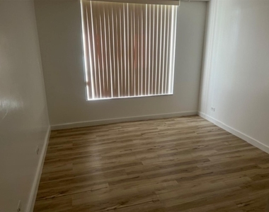 3720 Inverrary Drive - Photo Thumbnail 11