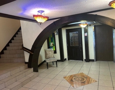 3720 Inverrary Drive - Photo Thumbnail 23