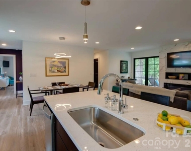 3945 Rockfern Road - Photo Thumbnail 14