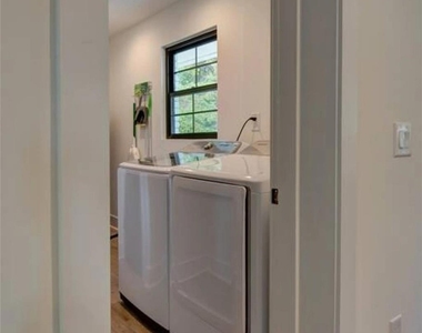 3945 Rockfern Road - Photo Thumbnail 29
