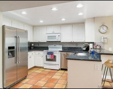 41 Kingston Court - Photo Thumbnail 2
