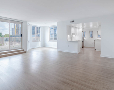 1800 N. Oak St. - Photo Thumbnail 15