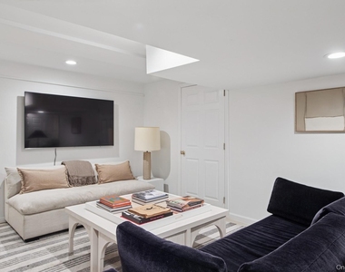 62 Sea Farm Lane - Photo Thumbnail 16
