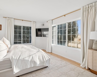 62 Sea Farm Lane - Photo Thumbnail 8