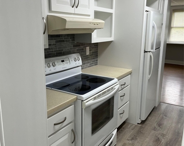 8064 Albany Post Road - Photo Thumbnail 9