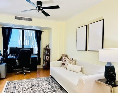 530 E 76th Street - Photo Thumbnail 14