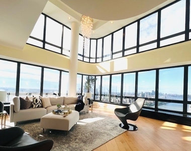 530 E 76th Street - Photo Thumbnail 1
