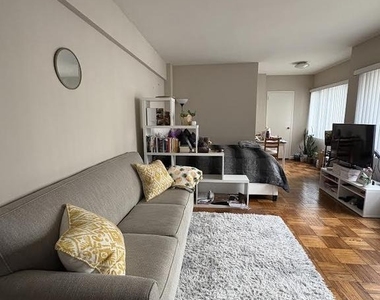 2141 I Street Nw - Photo Thumbnail 2