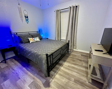 1701 Lynx Cir - Photo Thumbnail 9