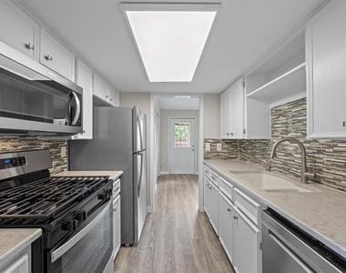 500 Hesters Crossing Rd - Photo Thumbnail 5