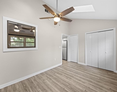 500 Hesters Crossing Rd - Photo Thumbnail 8