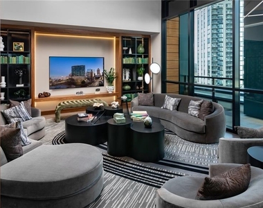 1382 Peachtree Street Ne - Photo Thumbnail 7