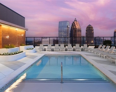 1382 Peachtree Street Ne - Photo Thumbnail 21
