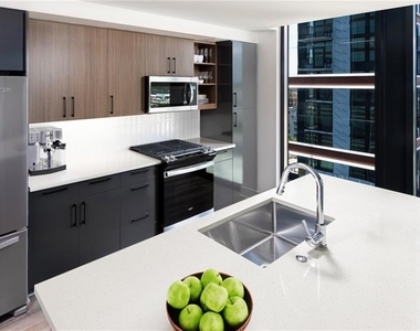 1382 Peachtree Street Ne - Photo Thumbnail 35
