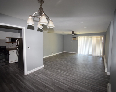 9s120 Lake Drive - Photo Thumbnail 4