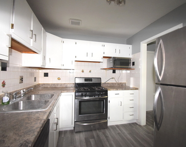 9s120 Lake Drive - Photo Thumbnail 6