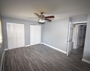 9s120 Lake Drive - Photo Thumbnail 8