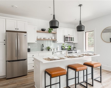 1160 Gracewood Avenue Se - Photo Thumbnail 12