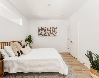 1160 Gracewood Avenue Se - Photo Thumbnail 17