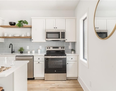 1160 Gracewood Avenue Se - Photo Thumbnail 11