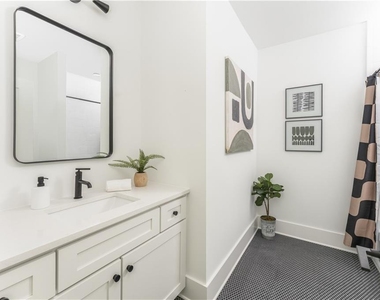 1160 Gracewood Avenue Se - Photo Thumbnail 9