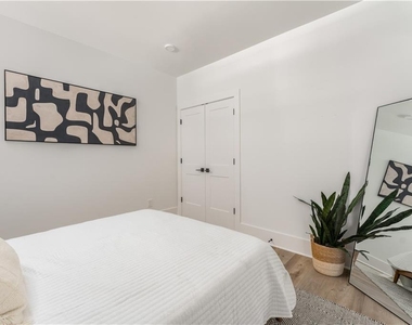 1160 Gracewood Avenue Se - Photo Thumbnail 8