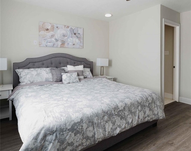 3314 Kleinmann Avenue - Photo Thumbnail 7