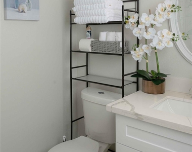 3314 Kleinmann Avenue - Photo Thumbnail 19