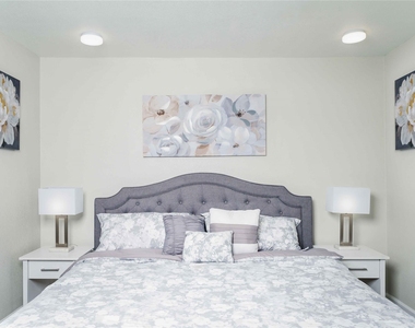 3314 Kleinmann Avenue - Photo Thumbnail 6