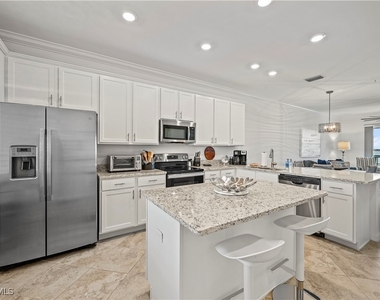 43000 Greenway Boulevard - Photo Thumbnail 4