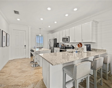 43000 Greenway Boulevard - Photo Thumbnail 6
