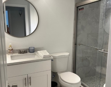 16821 Sanibel Sunset Court - Photo Thumbnail 4