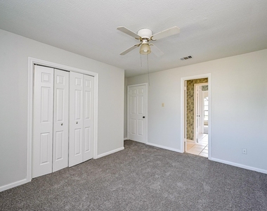 12011 Autumn Creek Drive - Photo Thumbnail 19