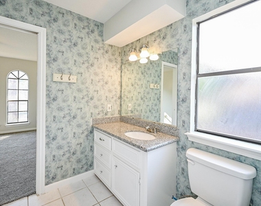 12011 Autumn Creek Drive - Photo Thumbnail 18