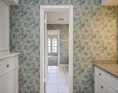 12011 Autumn Creek Drive - Photo Thumbnail 21