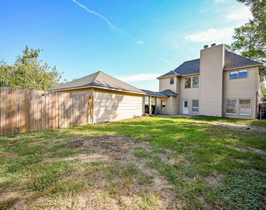 12011 Autumn Creek Drive - Photo Thumbnail 30