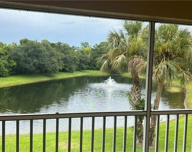 321 Robin Hood Circle - Photo Thumbnail 9