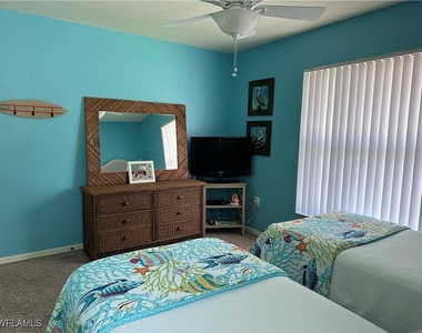 321 Robin Hood Circle - Photo Thumbnail 7