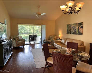 321 Robin Hood Circle - Photo Thumbnail 18