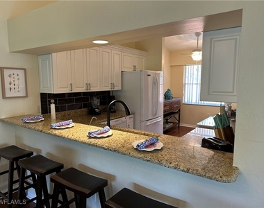 321 Robin Hood Circle - Photo Thumbnail 3